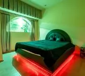 Baron - Зал Афины