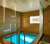 Бассейн с подсветкой