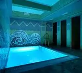 Бассейн с подсветкой