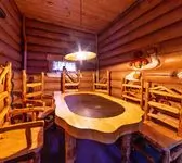 Стол со стульями