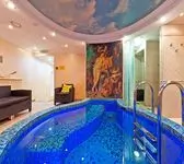 Бассейн, душевая