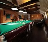 бильярдная, камин, TV, музыкальный автомат