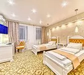 Номер категории "Люкс с джакузи и персональной сауной"