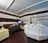 Джакузи и банкет