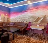 Гостиная с бильярдом