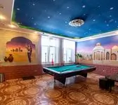 Гостиная с бильярдом