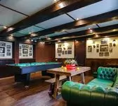 Гостиная, бильярд