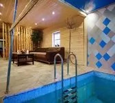 гостевая у бассейна