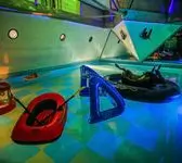 бассейн, светомузыка