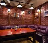 Стол с диваном