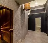 Вход в парную